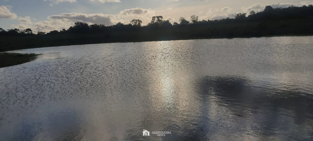 Imagem de Campo para agropecuária perto da cidade