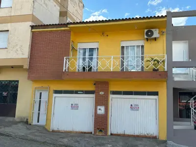 Imagem de Casa residencial zona central.