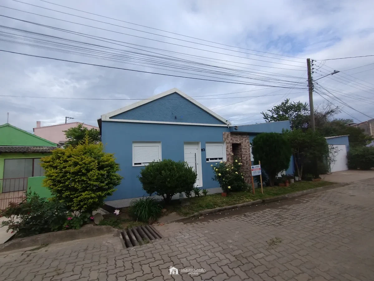 Imagem de Casa bairro Isabel com tres dormitórios e duas garagens.