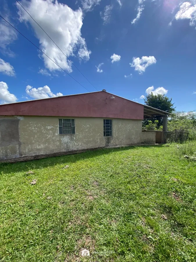 Imagem de 42ha com casa terceiro distrito.