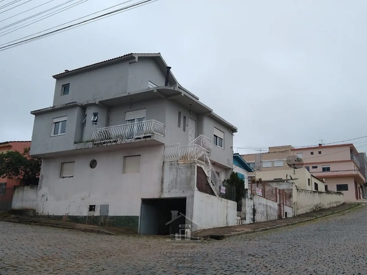 Imagem de Casa suíte, 02 dormitórios, garagem, bairro Urugua