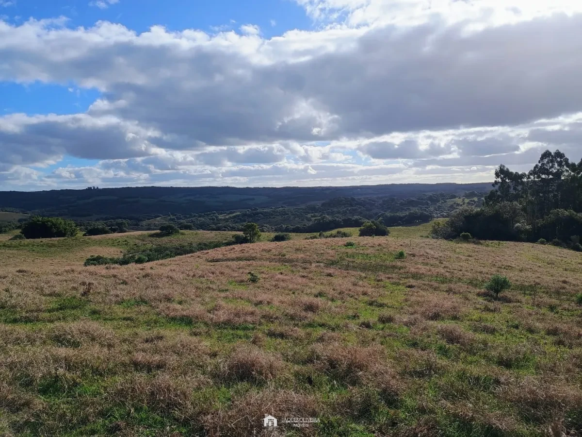 Imagem de Campo à 8 km da cidade