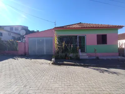 Imagem de Casa bairro Isabel garagem e pátio.