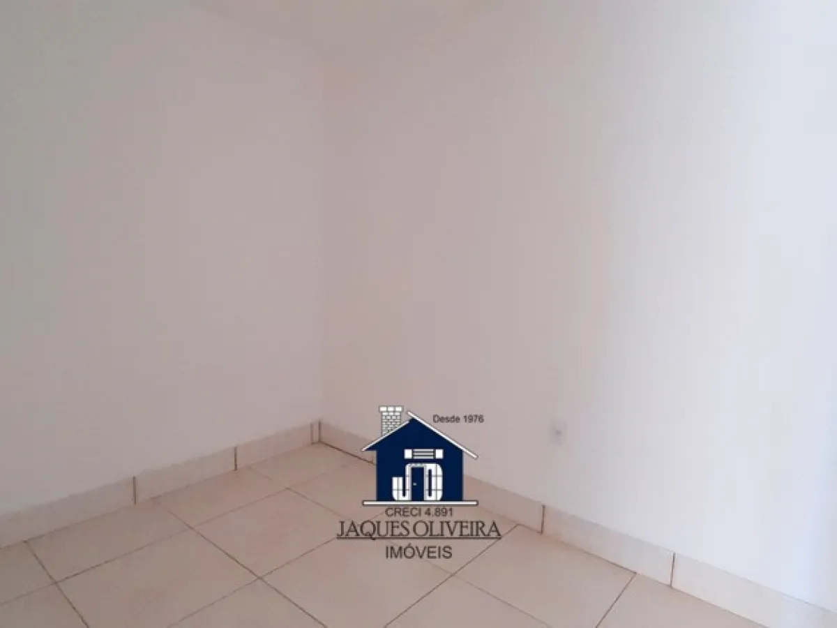 Imagem de Casa c/ garagem.