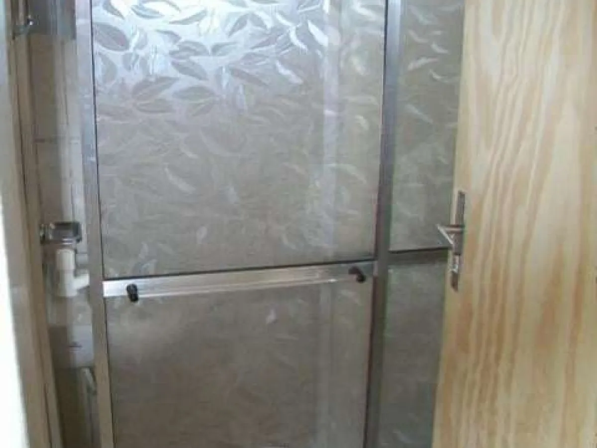 Imagem de kitnet (De Fundos)