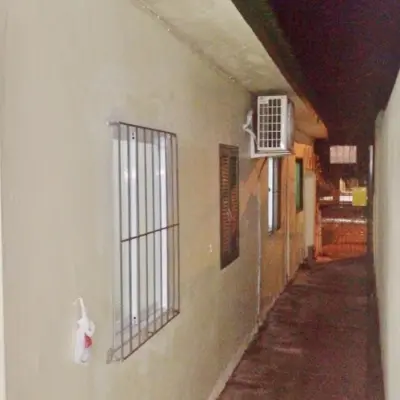 Imagem de Casa com outra casa aos fundos no Fragata