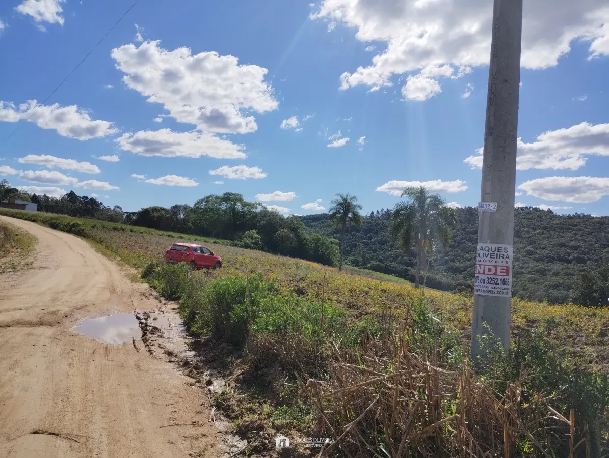 Imagem de Chácara de 5,50ha, galpão.
