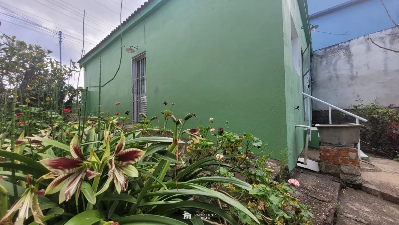 Imagem de Casa com Terreno Amplo