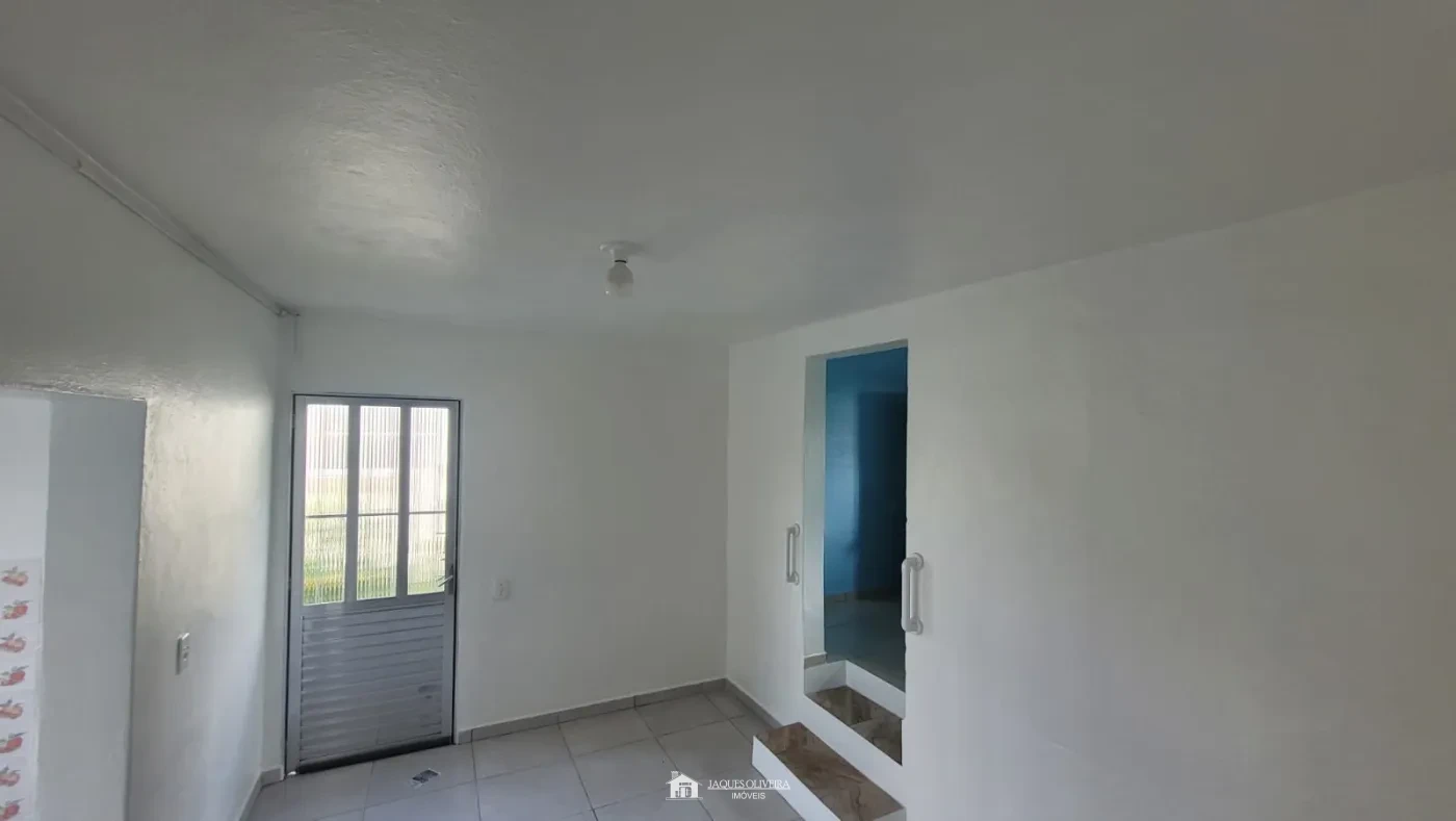 Imagem de Casa com Terreno Amplo