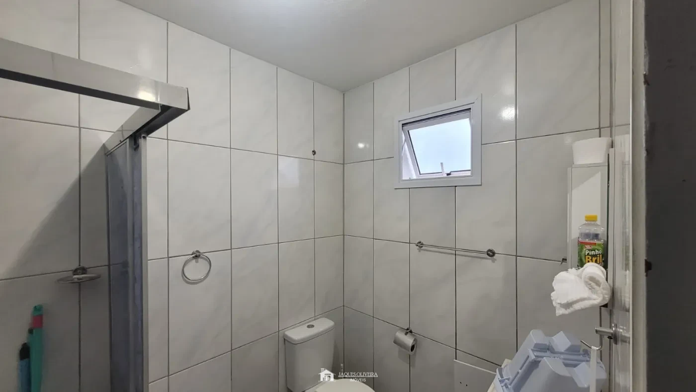 Imagem de Casa com Terreno Amplo