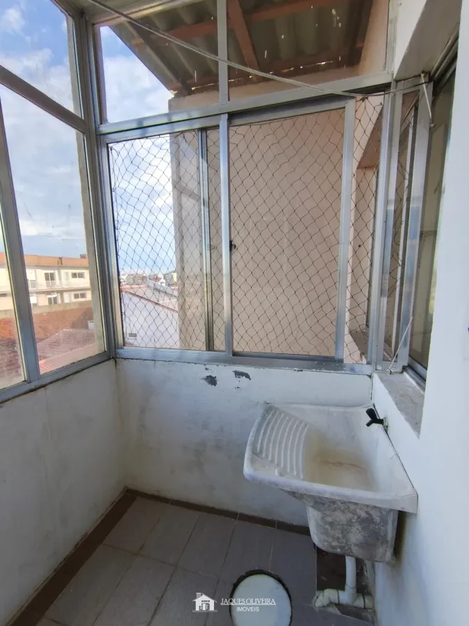 Imagem de kitnet (De Fundos)