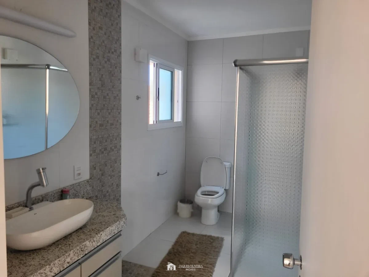 Imagem de Casa de alto padrão na zona nobre da cidade