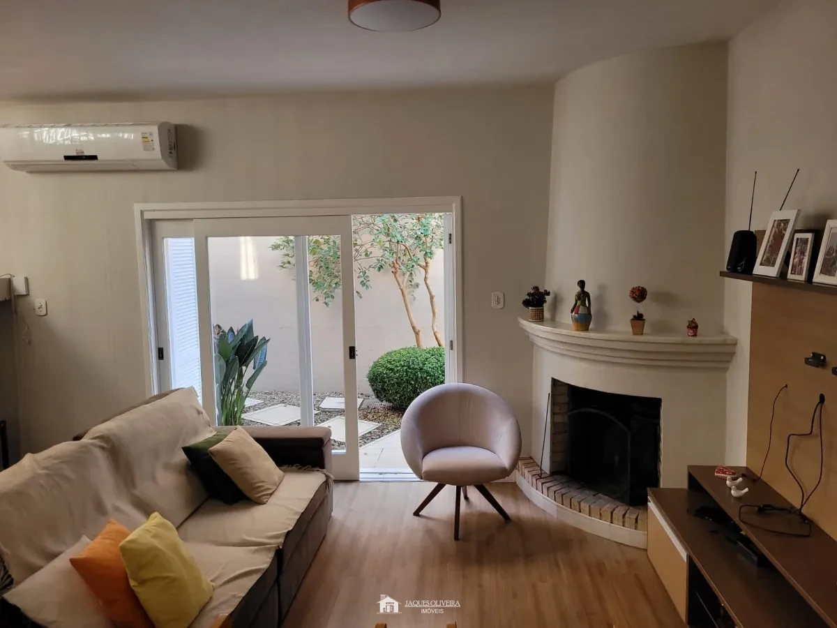 Imagem de Casa de alto padrão na zona nobre da cidade