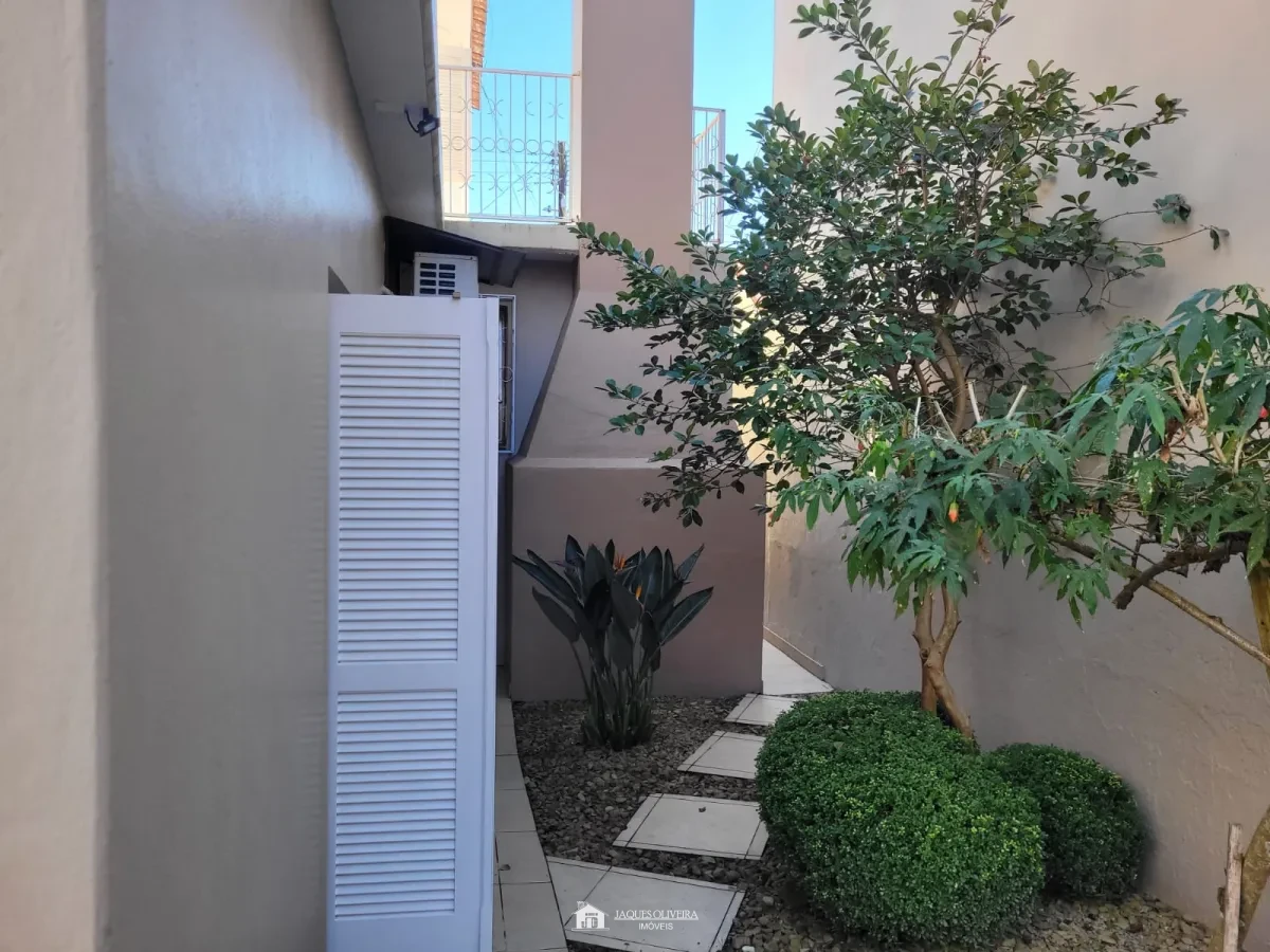 Imagem de Casa de alto padrão na zona nobre da cidade