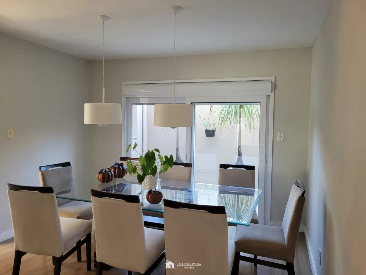 Imagem de Casa de alto padrão na zona nobre da cidade