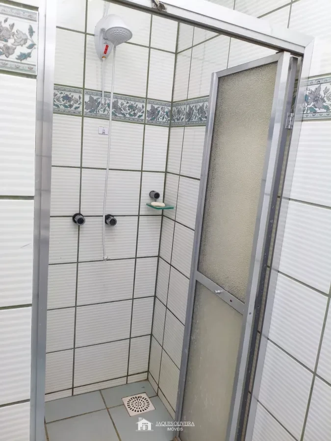 Imagem de Sobrado Comercial de esquina com o hospital, excelente ponto para consultório médico