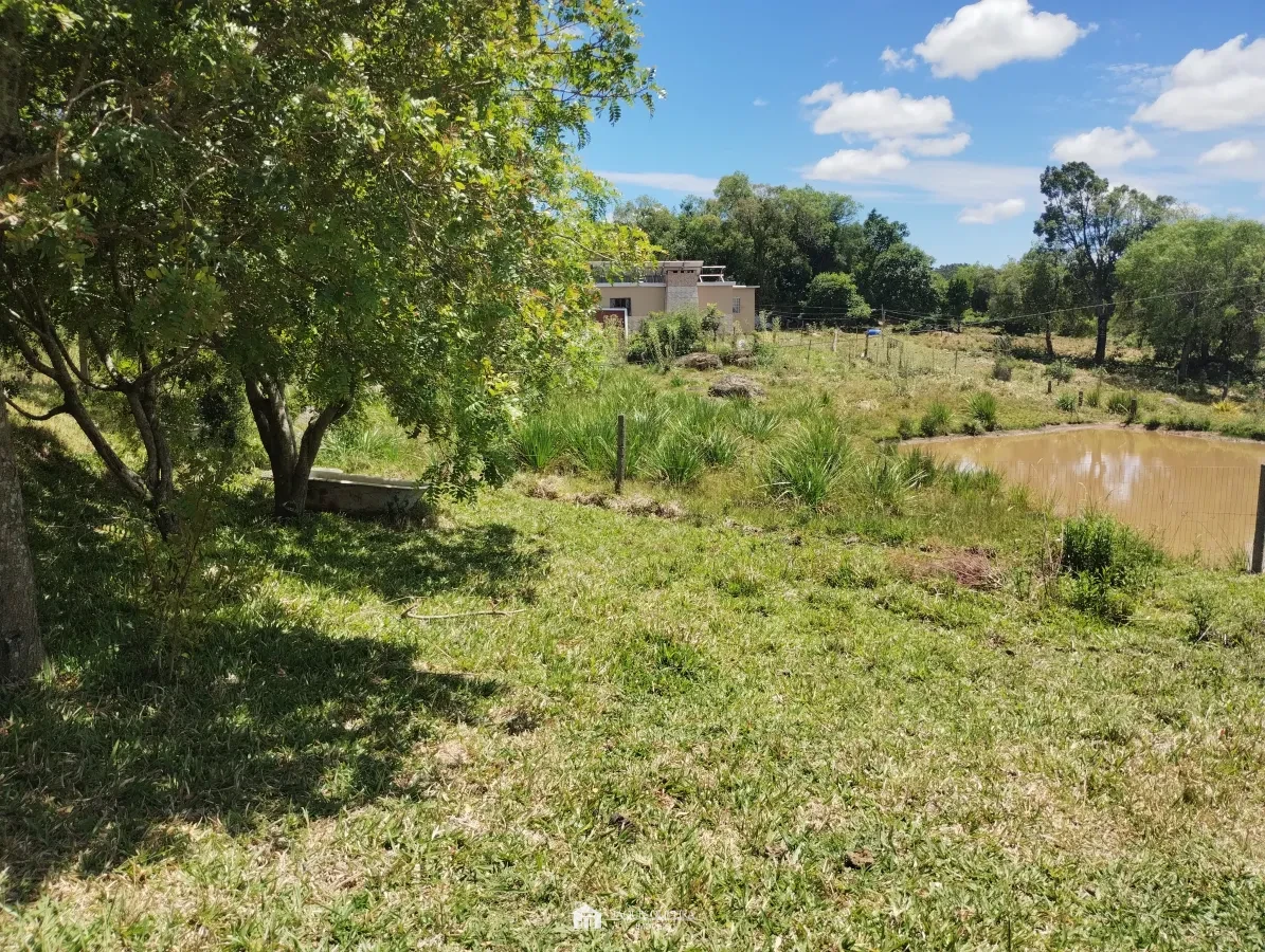 Imagem de Área rural de 1ha  com casa.