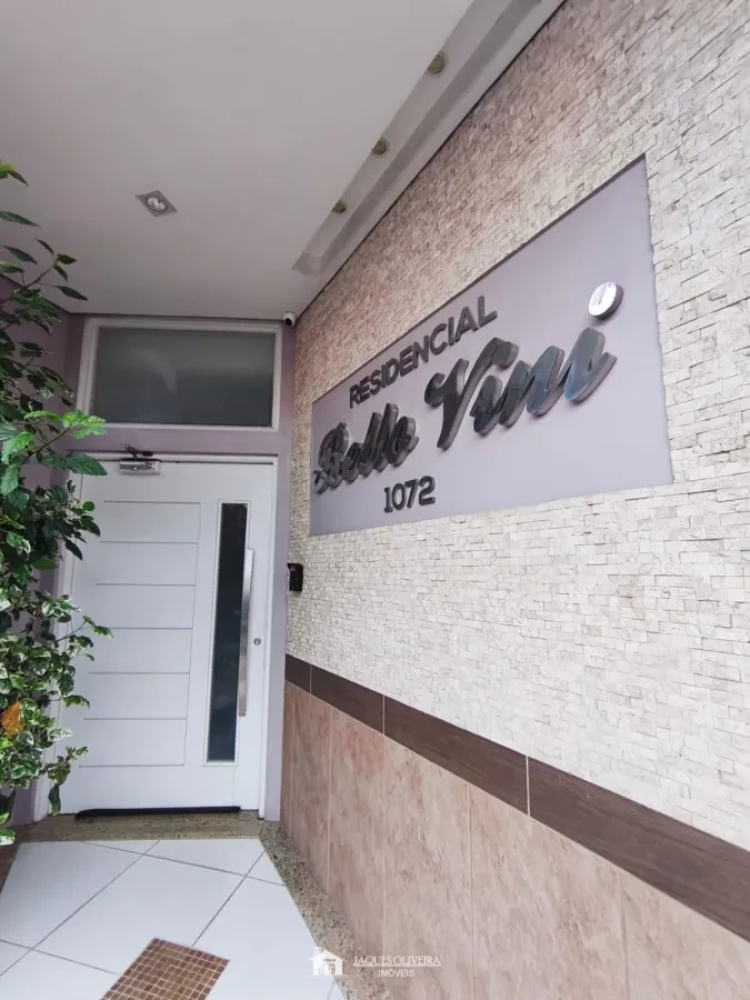 Imagem de Apartamento Central de frente (Semimobiliado), em prédio com elevador