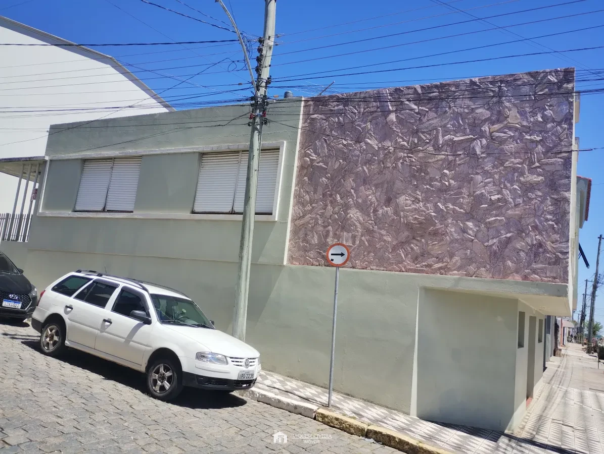 Imagem de Casa com utilização mista residencial/comercial.