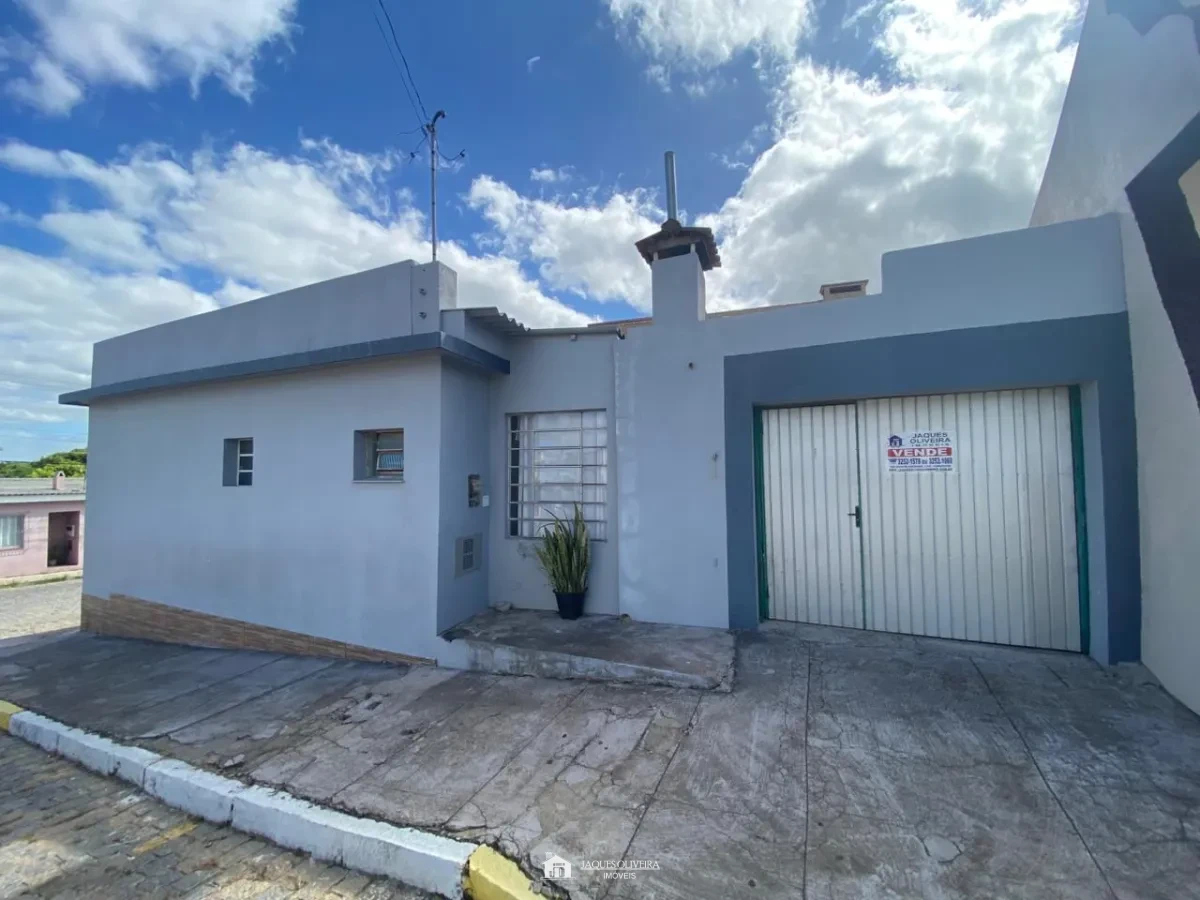 Ampla Casa de Esquina em Região Valorizada - Prado, Canguçu [3850]