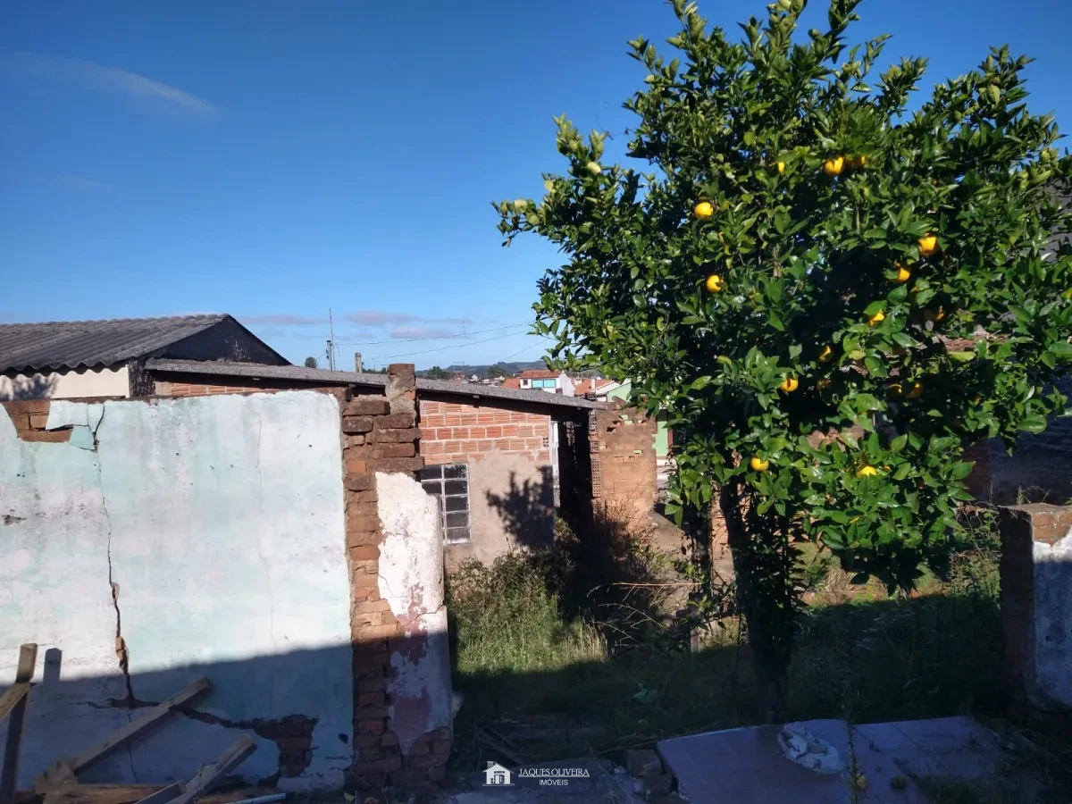 Casa por terminar em ótima localização. - Centro, Piratini [3829]