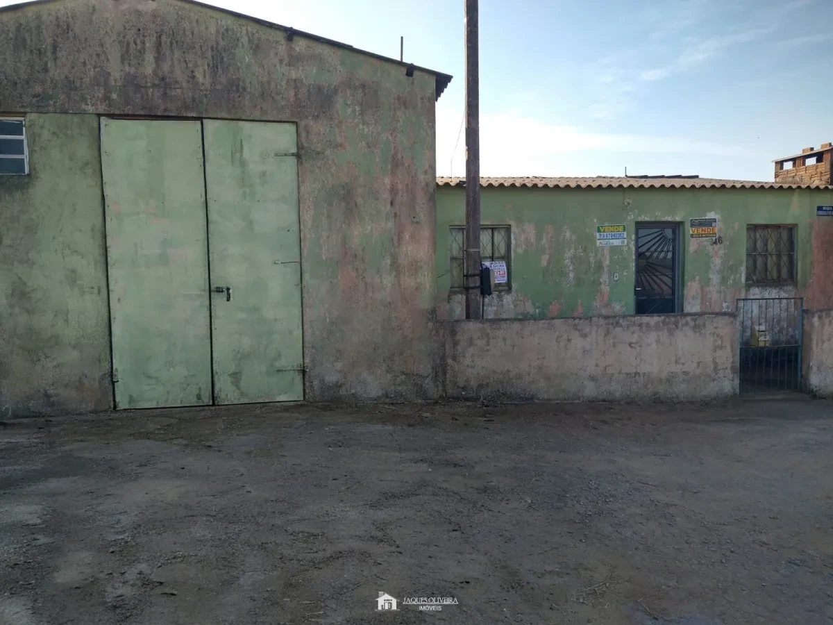 Casa com Garagem para caminhão - Bento Gonçalves, Piratini [3926]