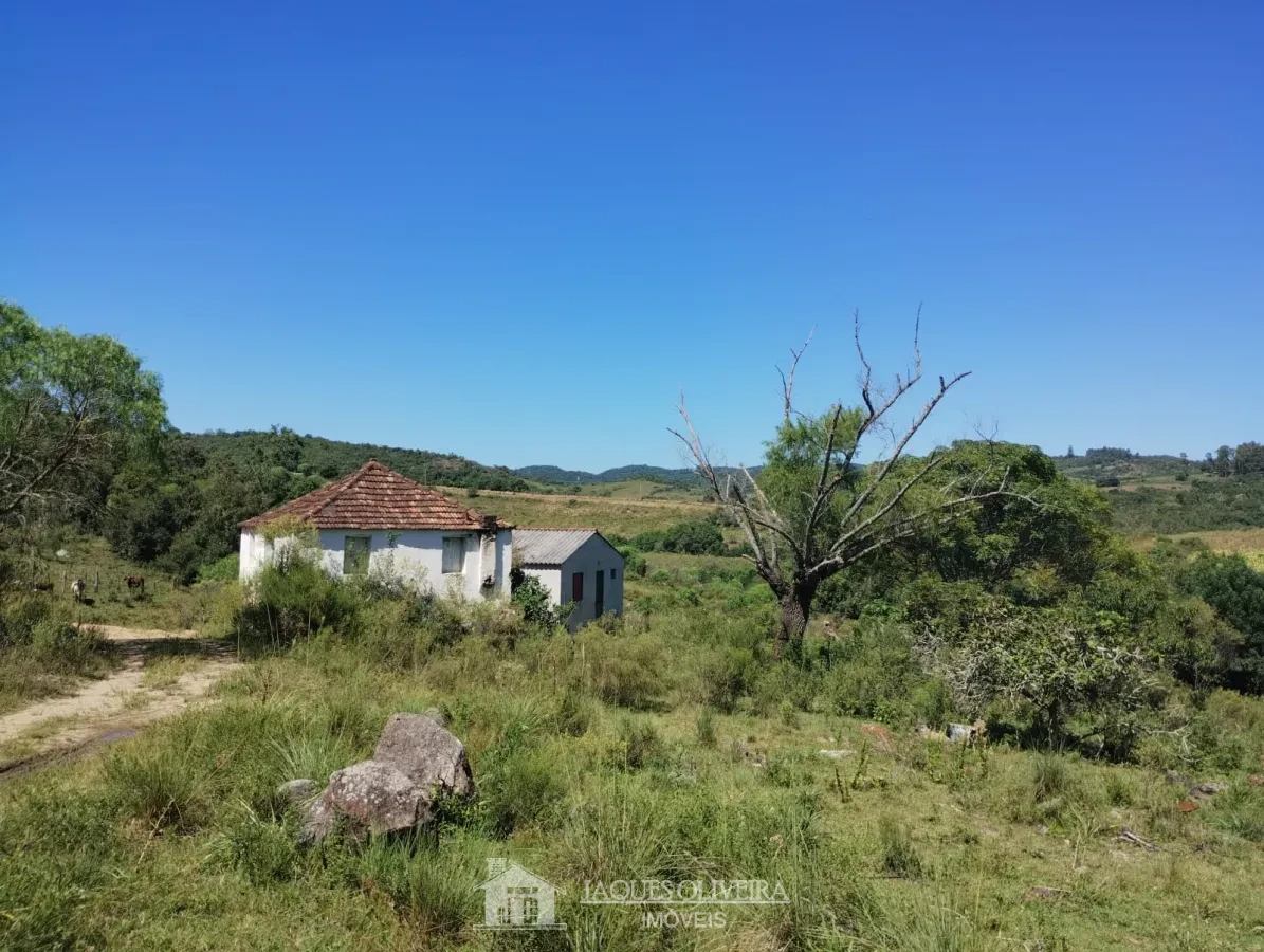 Imagem de Chácara com casa no Iguatemi.