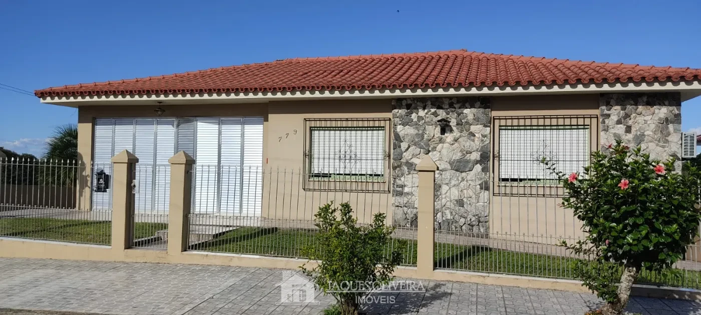 Imagem de Casa de moradia e Apartamento com  terreno ao lado