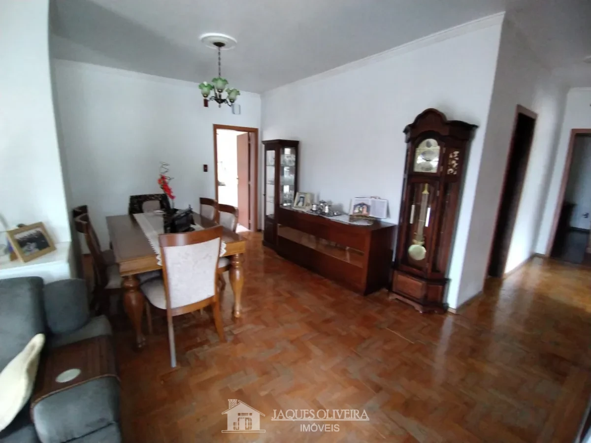 Imagem de Casa de moradia e Apartamento com  terreno ao lado