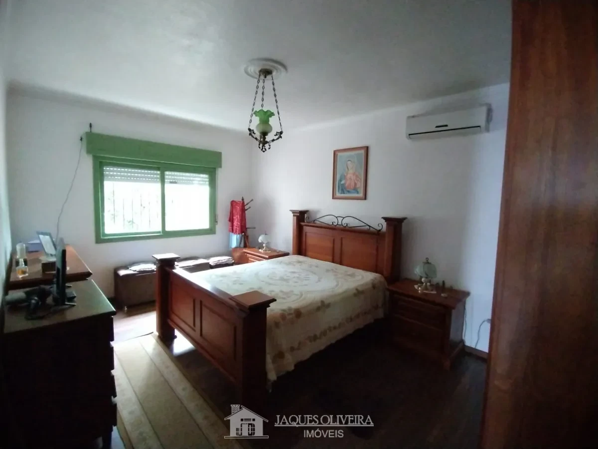 Imagem de Casa de moradia e Apartamento com  terreno ao lado