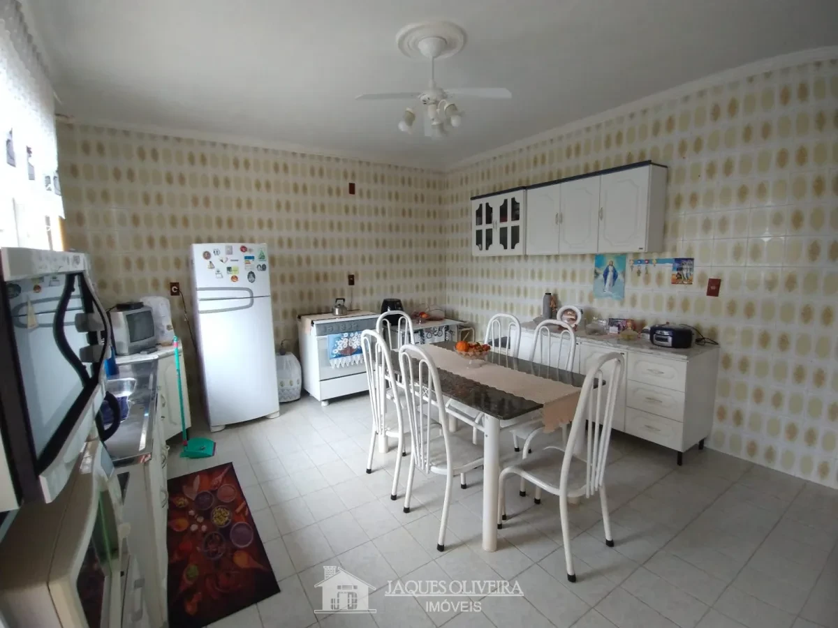 Imagem de Casa de moradia e Apartamento com  terreno ao lado