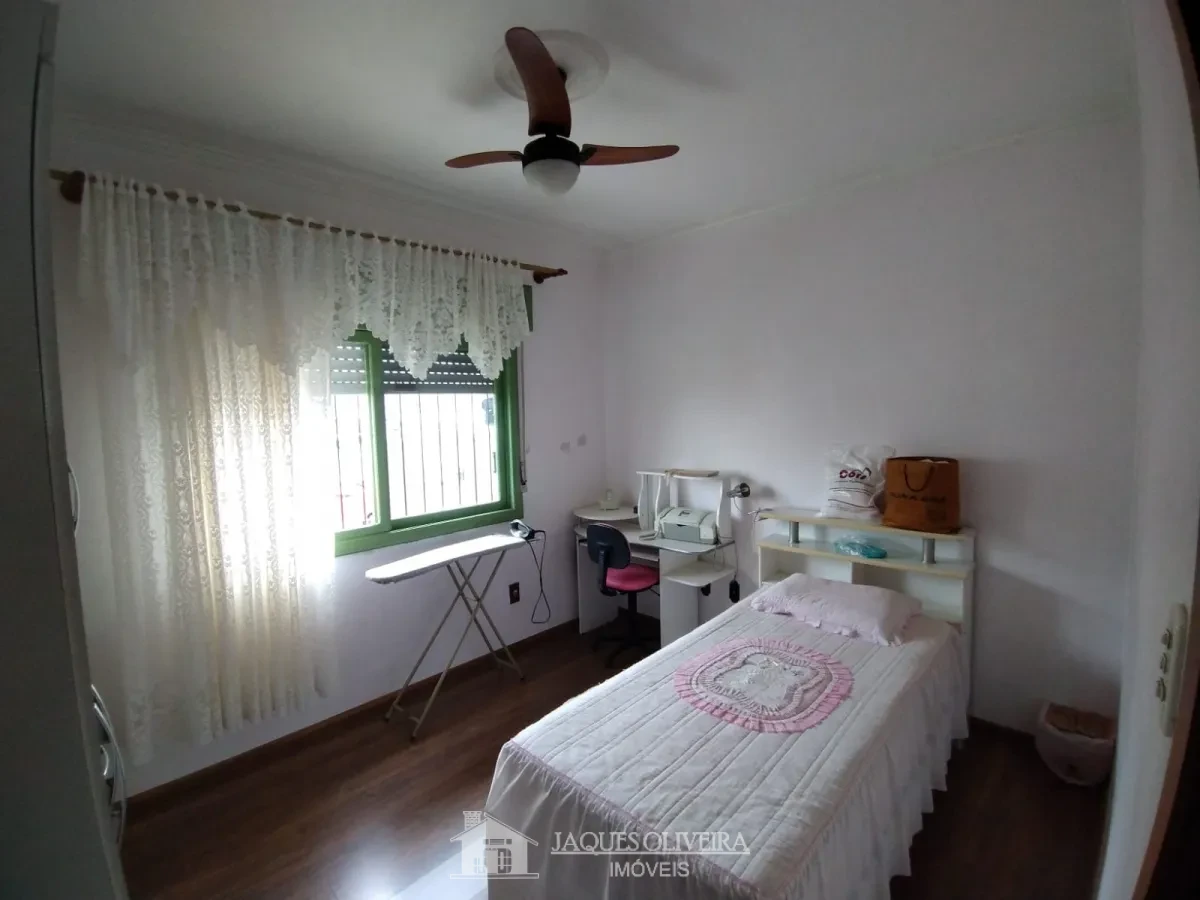 Imagem de Casa de moradia e Apartamento com  terreno ao lado