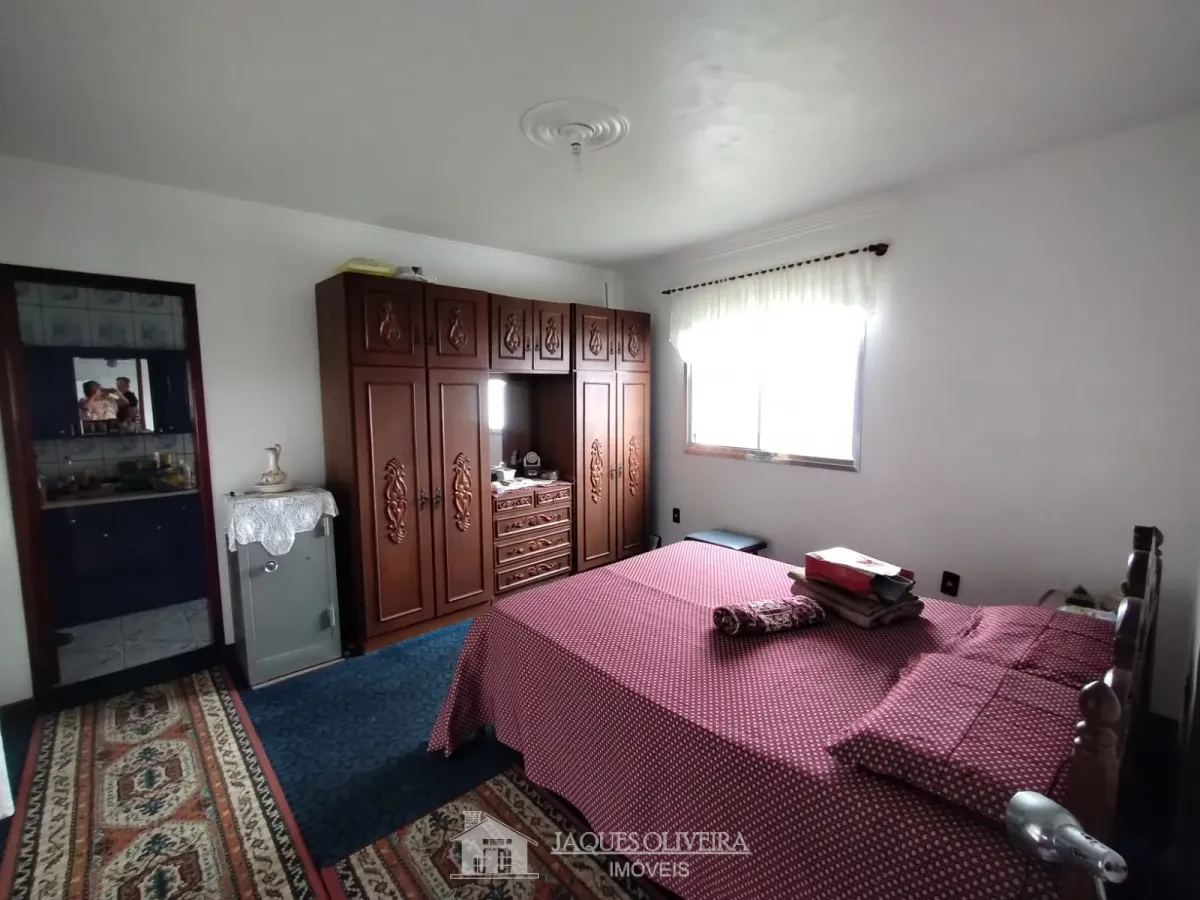 Imagem de Casa de moradia e Apartamento com  terreno ao lado