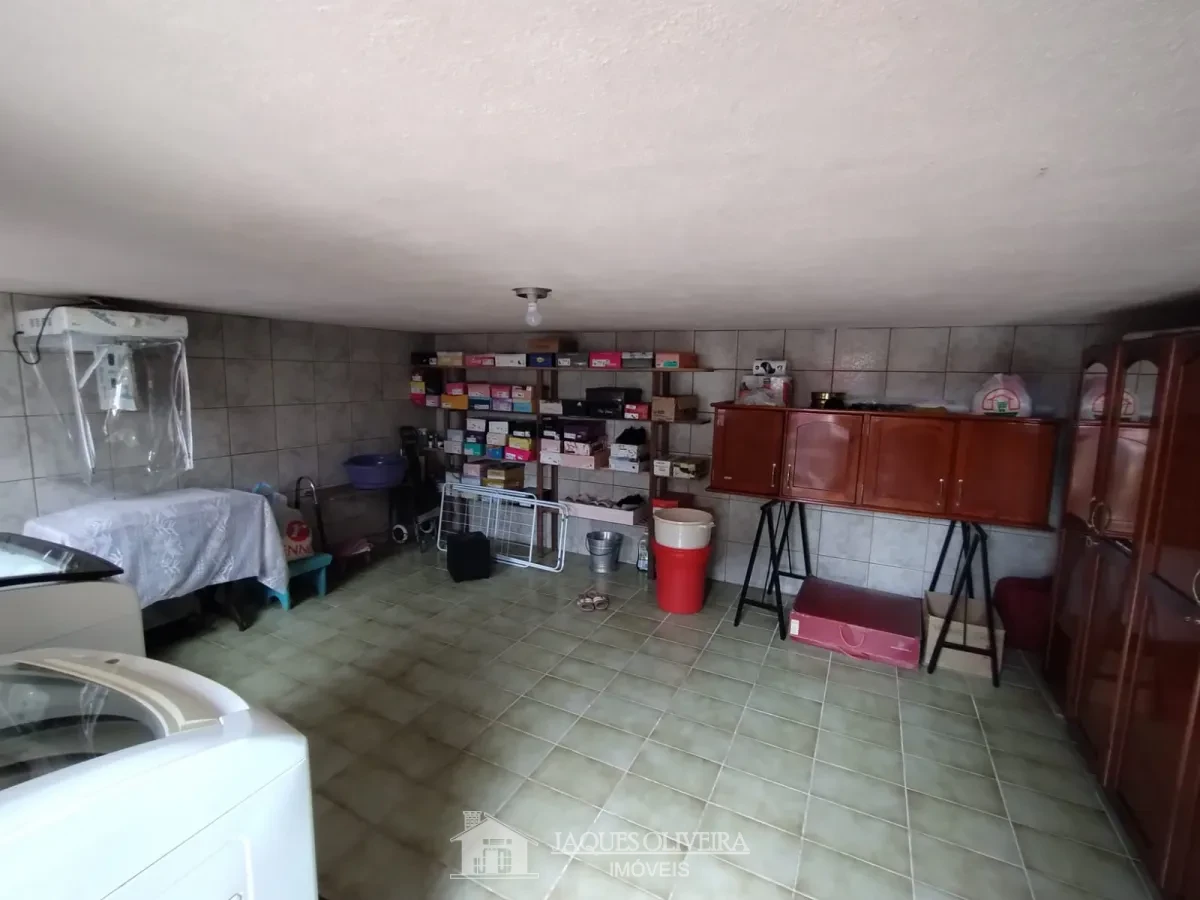 Imagem de Casa de moradia e Apartamento com  terreno ao lado