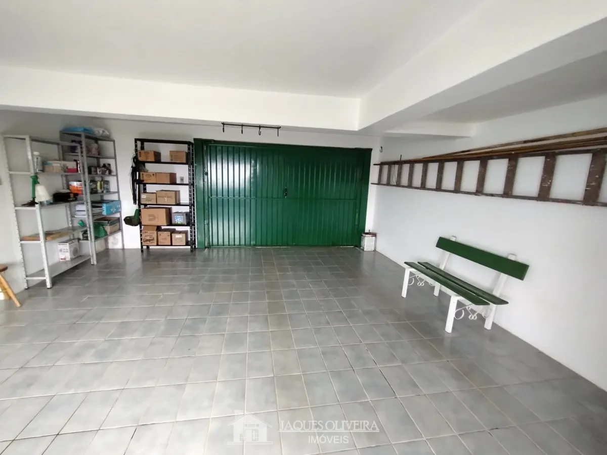 Imagem de Casa de moradia e Apartamento com  terreno ao lado