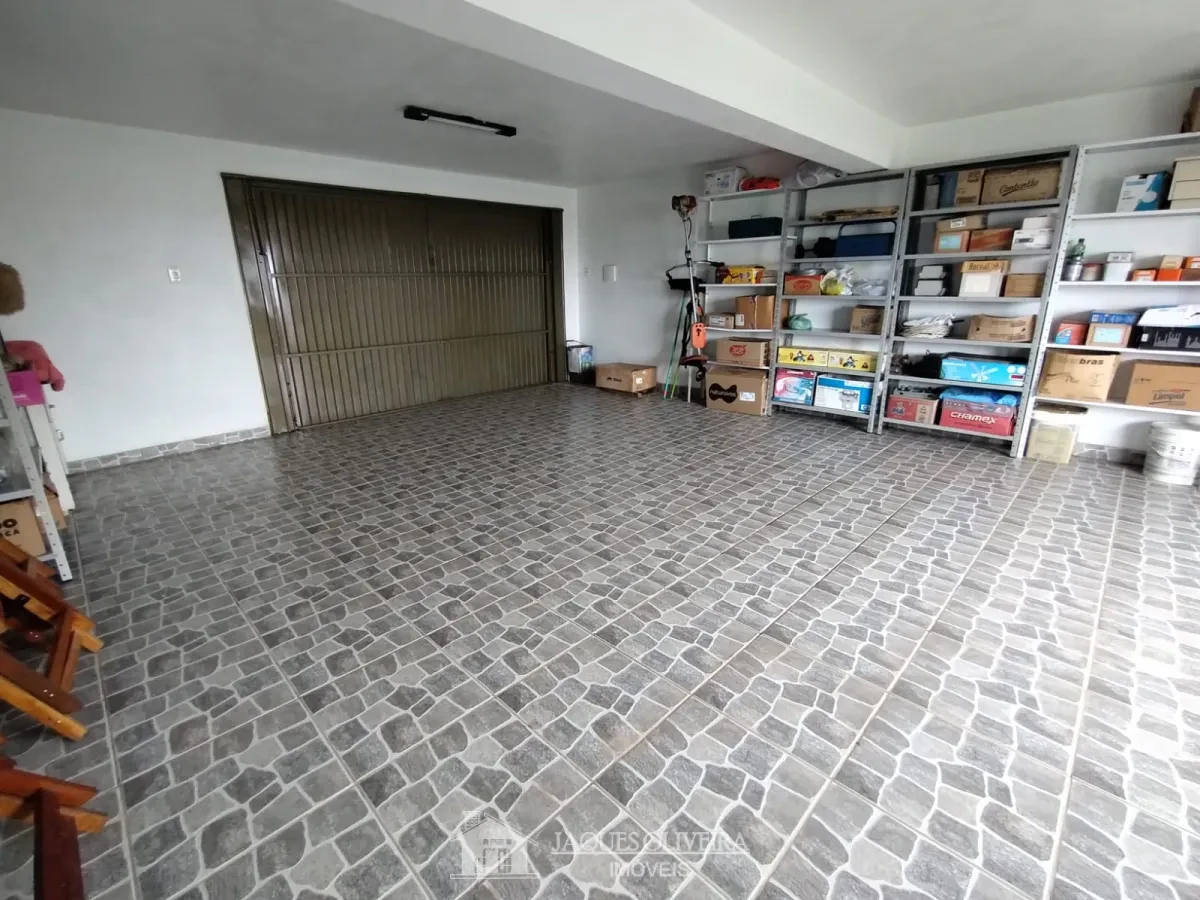 Imagem de Casa de moradia e Apartamento com  terreno ao lado