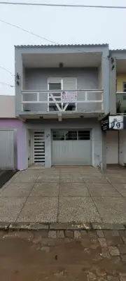 Imagem de Casa bairro Isabel, dois dormitórios, garagem.