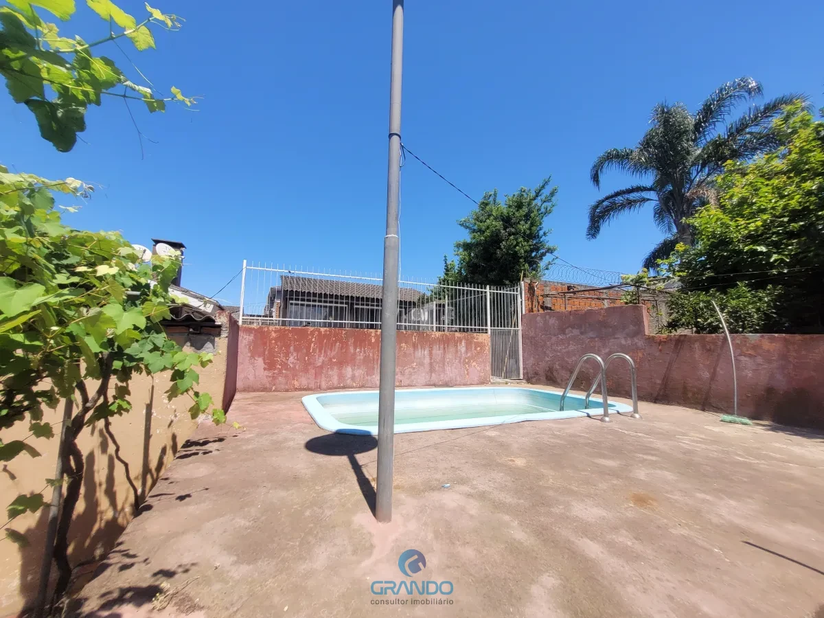 Imagem de Casa na Parque Pinheiro Machado com 4 dormitórios, piscina e um enorme  pomar