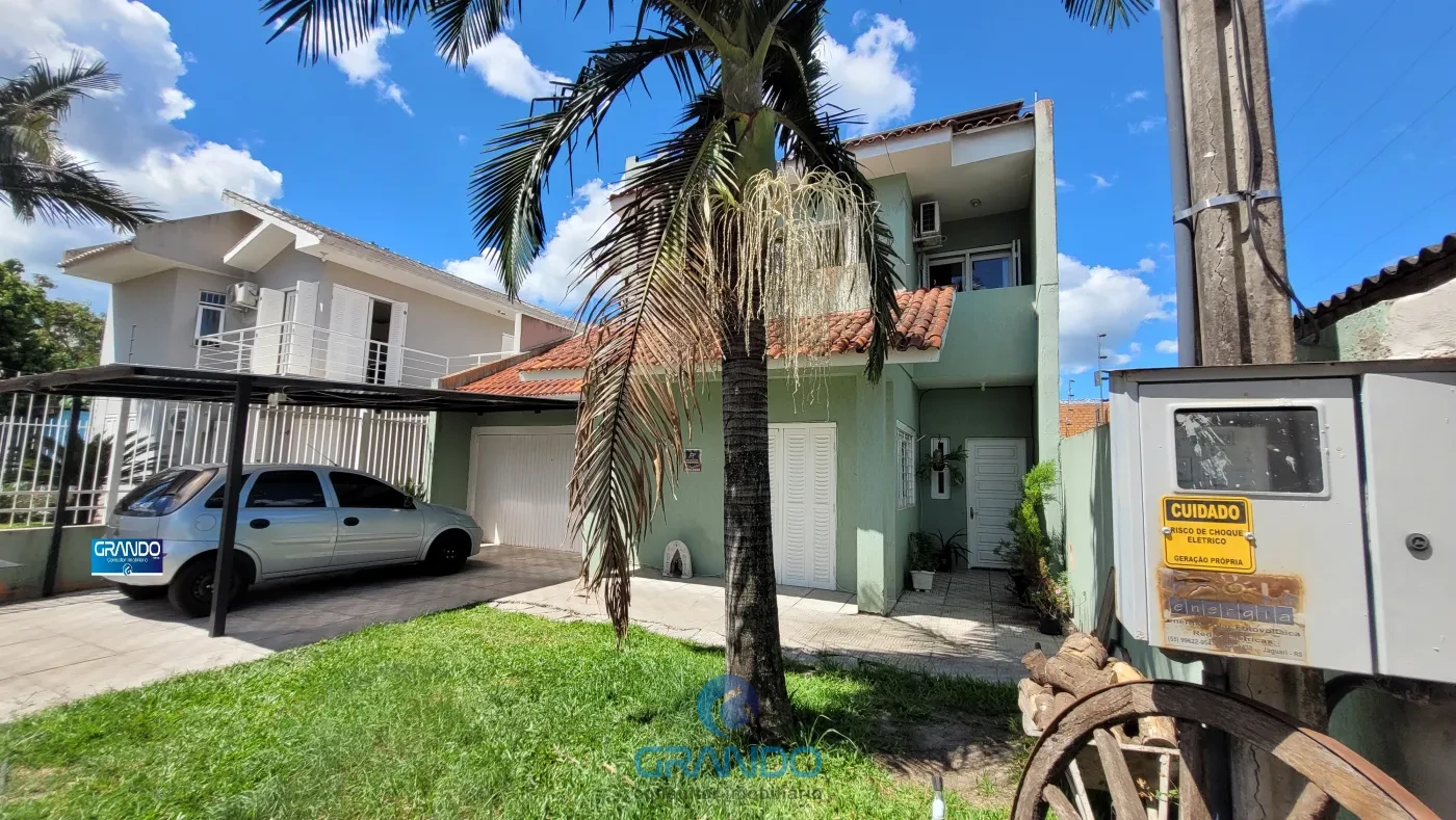 Imagem de Casa ampla, 02 dormitórios, com piscina no Bairro Medianeira