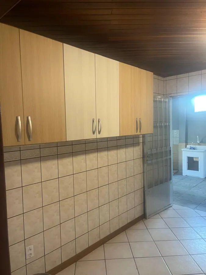 Imagem de CASA NA RUA FERNANDO DE NORONHA 129