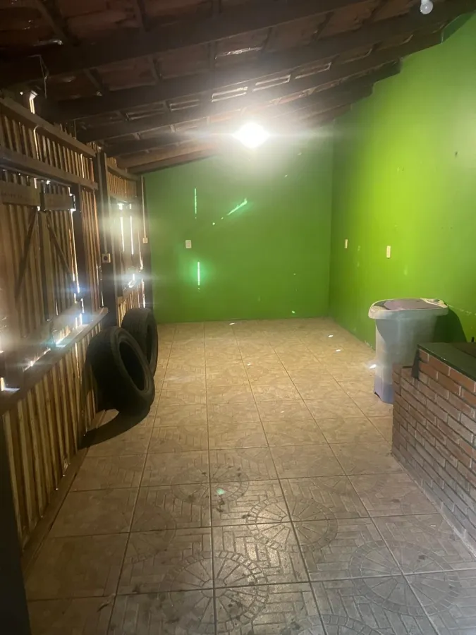 Imagem de CASA NA RUA FERNANDO DE NORONHA 129