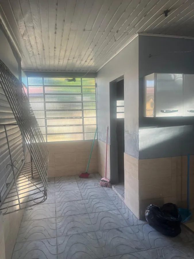 Imagem de CASA NA RUA FERNANDO DE NORONHA 129