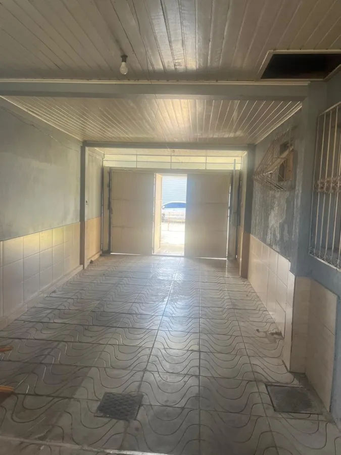 Imagem de CASA NA RUA FERNANDO DE NORONHA 129