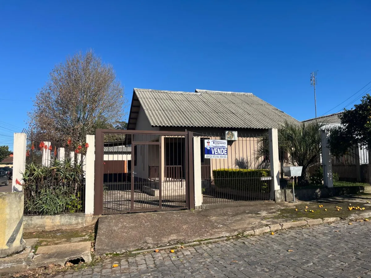 Imagem de Casa à Venda na Rua São Jerônimo, nº 110