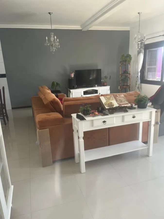 Imagem de Casa de Alto Padrão à Venda – Rua Genésio Marques, Charqueadas/RS