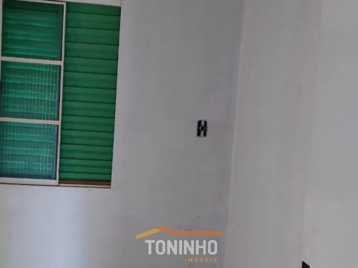 Imagem de CASA NO CENTRO DA CIDADE