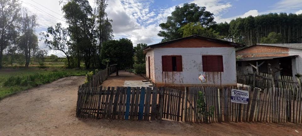 Imagem de TERRENO COM CASA