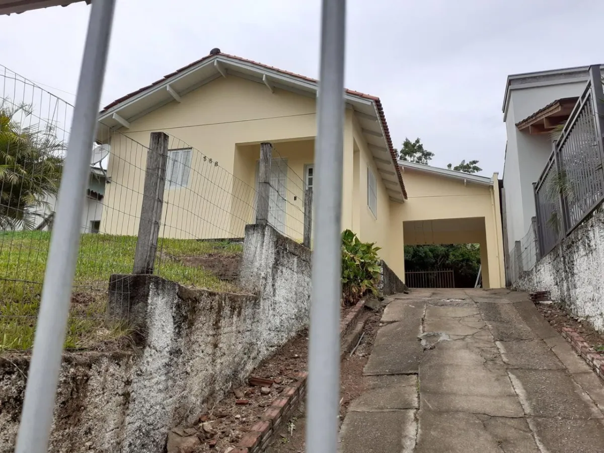 Imagem de Seu Novo Lar em Taquara: Casa Aconchegante à Venda