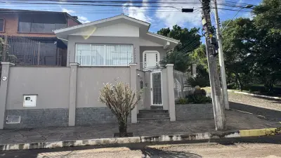 Imagem de Casa de alto padrão no Morro do Leôncio