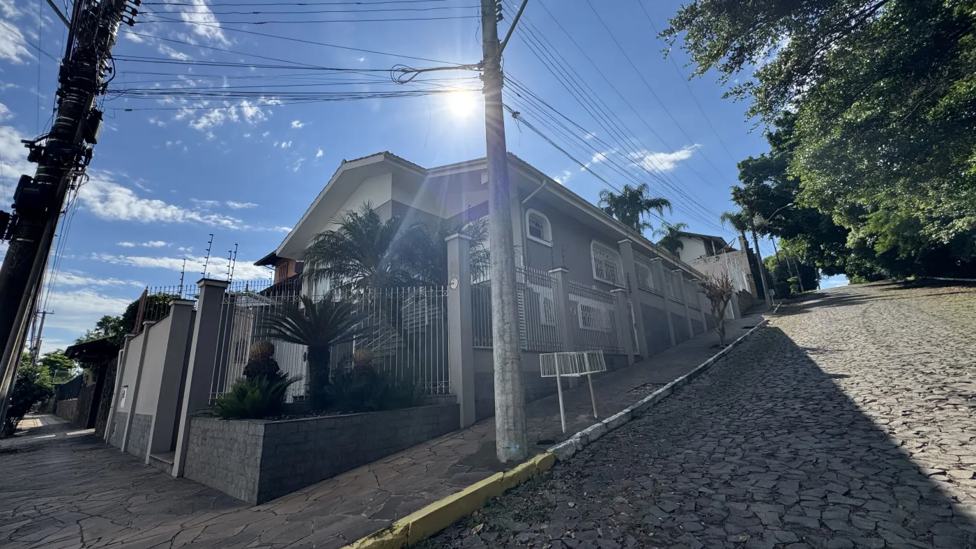 Imagem de Casa de alto padrão no Morro do Leôncio